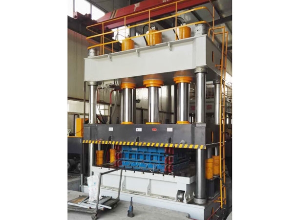 四柱壓力機(jī)